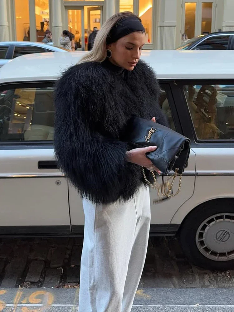 Warm White Short Faux Fur Winter Coat - Image 3