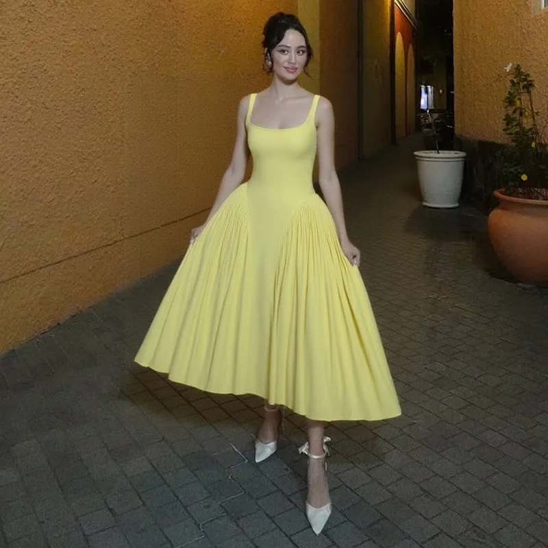 Yellow Square Collar Suspender Slim Pleated Prom Dress - Image 2